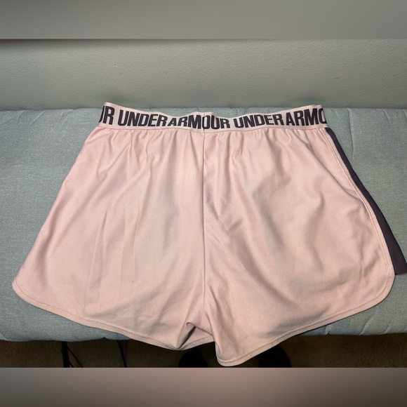 Under Armour Heat Gear Loose Fit Athletic Shorts - Picture 4 of 4